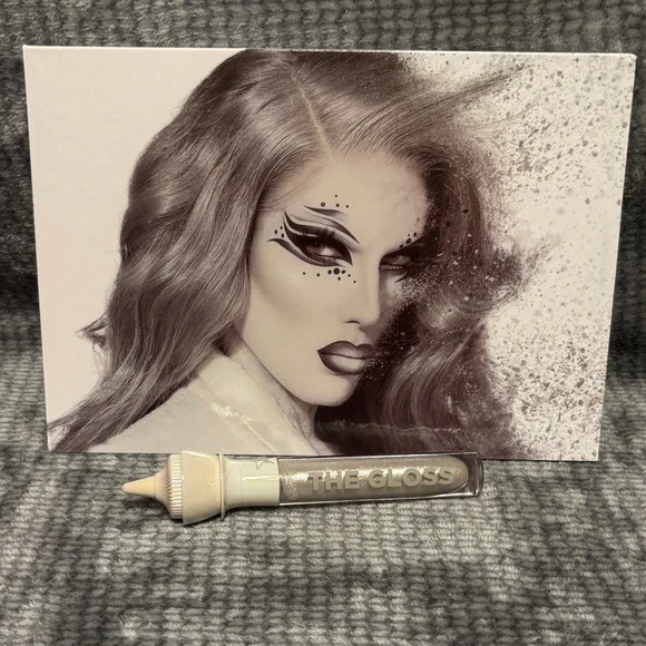 Jeffree Star Cremated Eyeshadow Palette and The Gloss Set - Picture 2 of 3